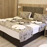 Ema Oeztuerk Thermal Afyonkarahisar