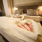 Ema Oeztuerk Thermal Hotel 4*