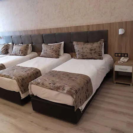 Ema Oeztuerk Thermal 호텔 4*