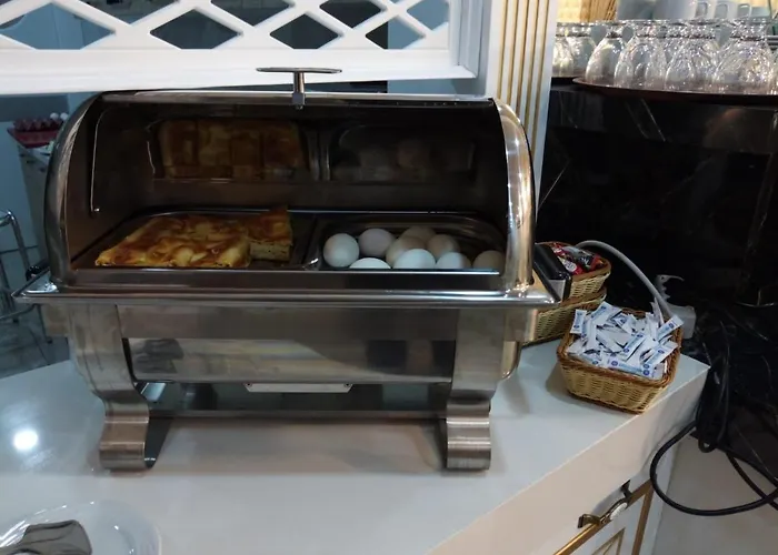 Ema Oeztuerk Thermal